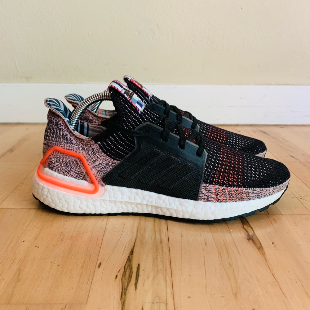 Adidas Ultra Boost 19 Solar Orange Trainer Running Athletic Women’s Shoes Size 9